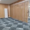 موكيت بلاط 50×50 بألوان عصرية وجودة عالية مناسب للمكاتب والشركات سهل التركيب والتنظيف